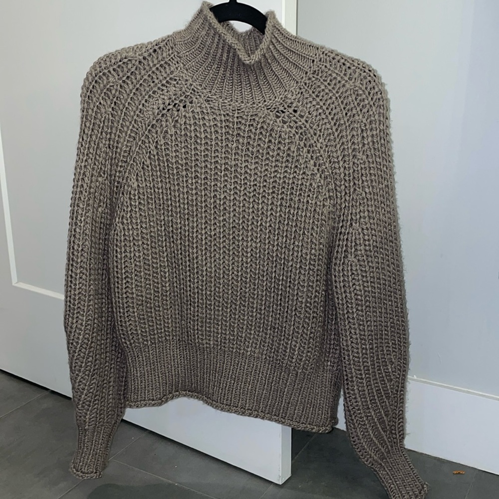 CHUNKY ZARA SWEATER. (Selling in two colors)